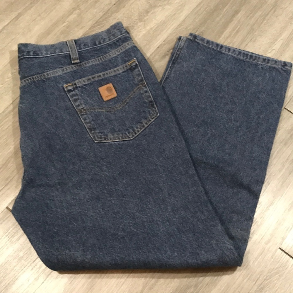 Carhartt Relaxed Fit Medium Wash 5Pkt Jeans               size 42x30